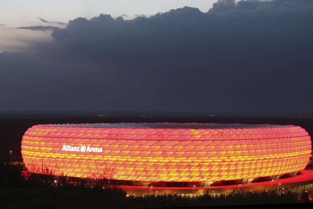 Hotel Heigl Munchen Bagian luar foto