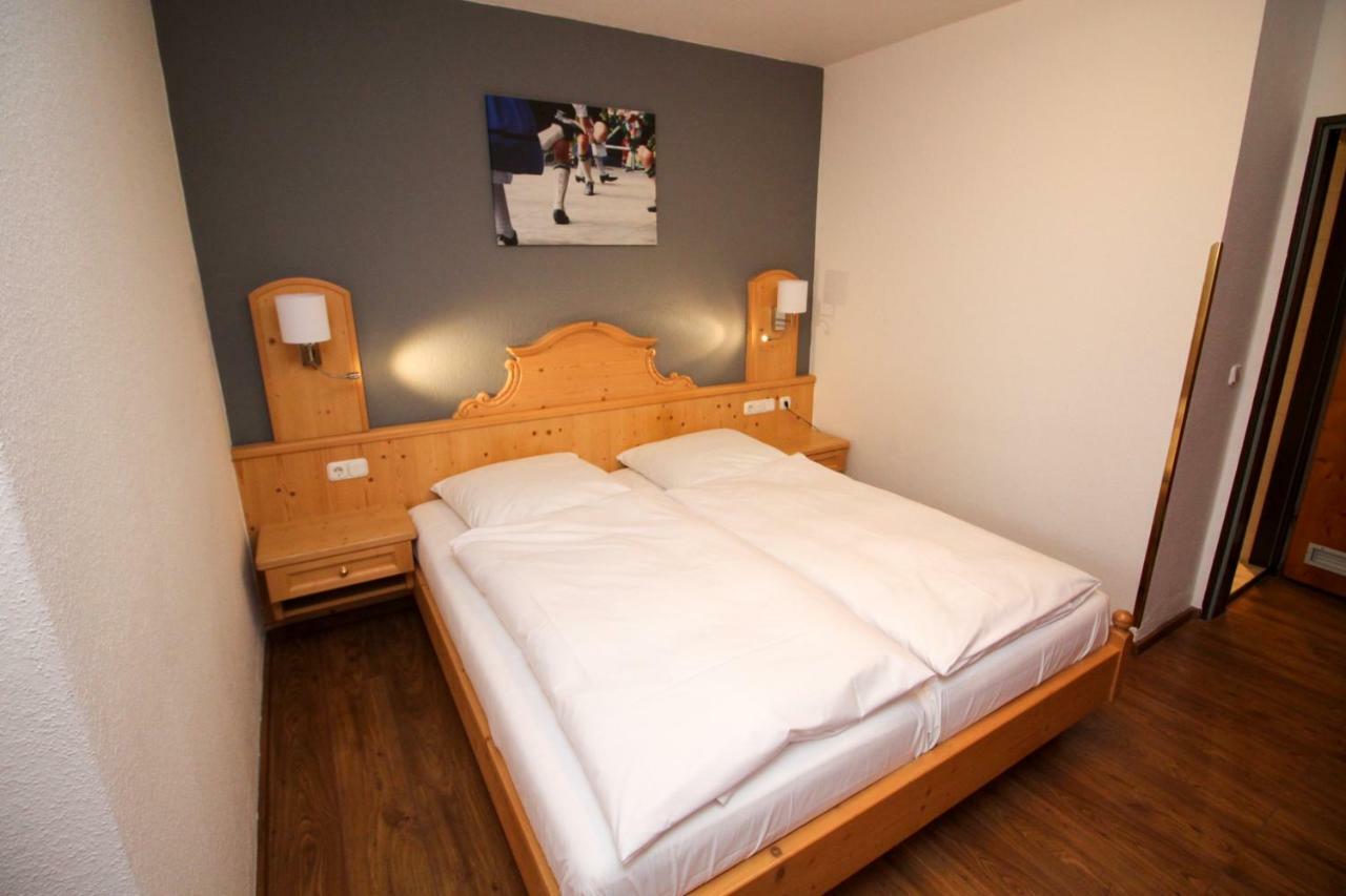 Hotel Heigl Munchen Bagian luar foto