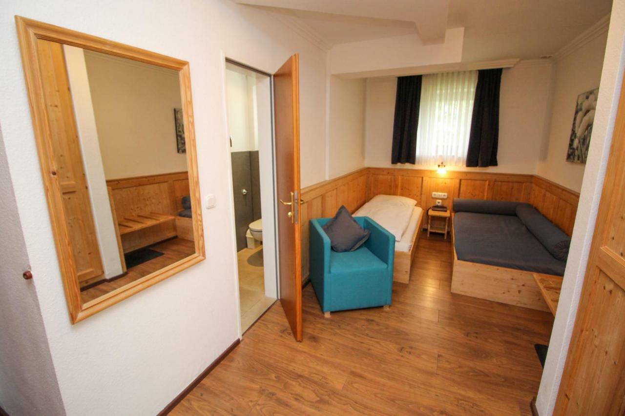 Hotel Heigl Munchen Bagian luar foto