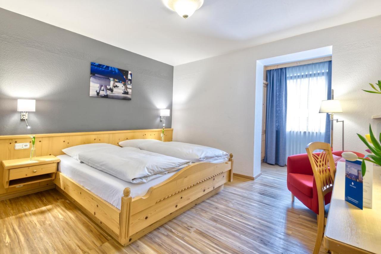 Hotel Heigl Munchen Bagian luar foto