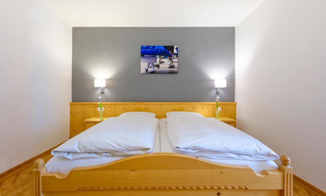 Hotel Heigl Munchen Bagian luar foto